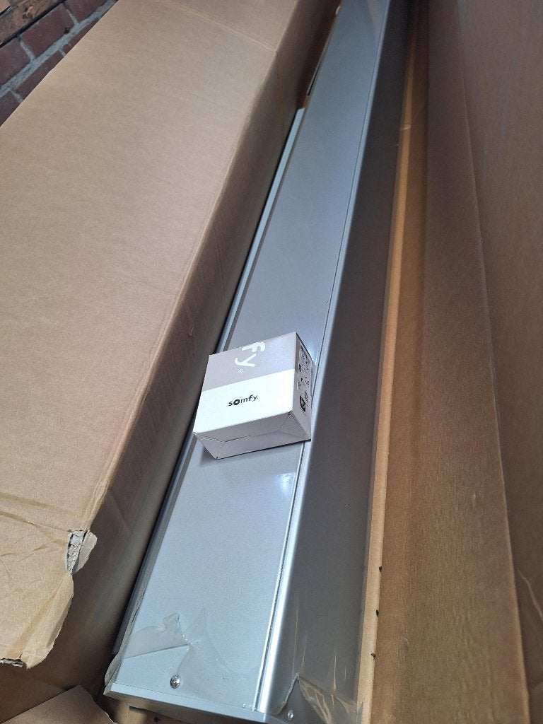 Rolluik nieuw 250br 135h elektrisch met afstandsbediening, Ophalen, 100 tot 150 cm, Nieuw, 200 cm of meer