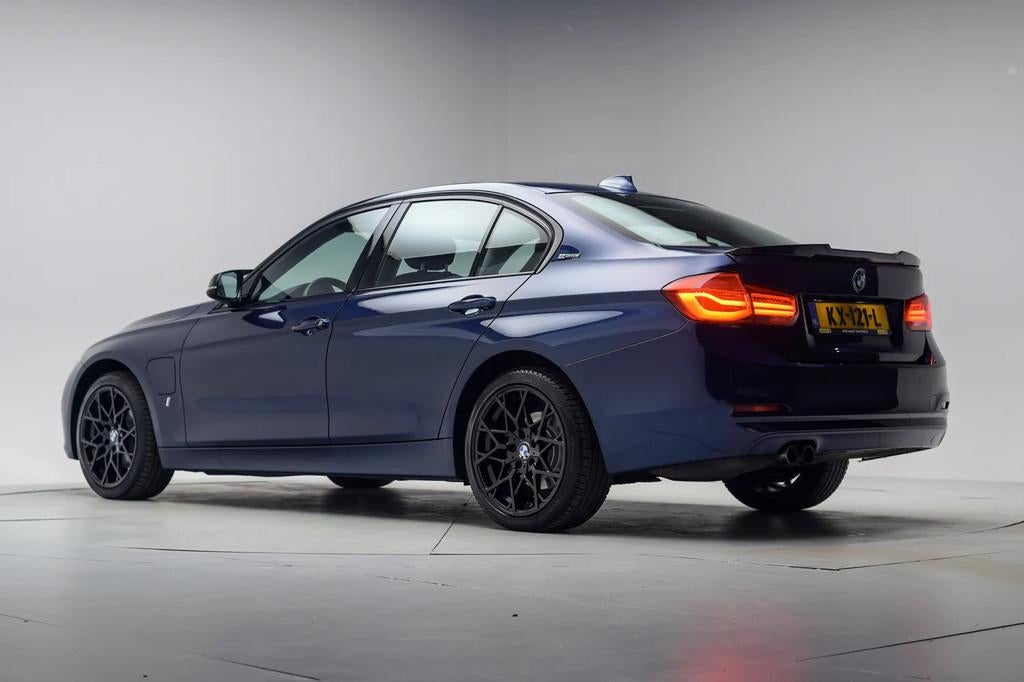 BMW 3-serie 330e Executive [ Shadow line Navi Cruise control, Auto's, BMW, Automaat, 1998 cc, Gebruikt, 4 cilinders