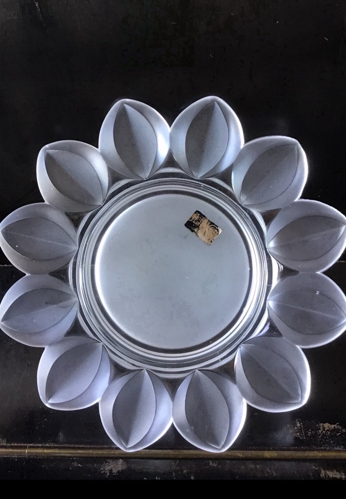 Bakje / schaaltje / bonbonnière bloem van ILINC Cristal glas, Antiek en Kunst, Antiek | Glas en Kristal, Ophalen of Verzenden