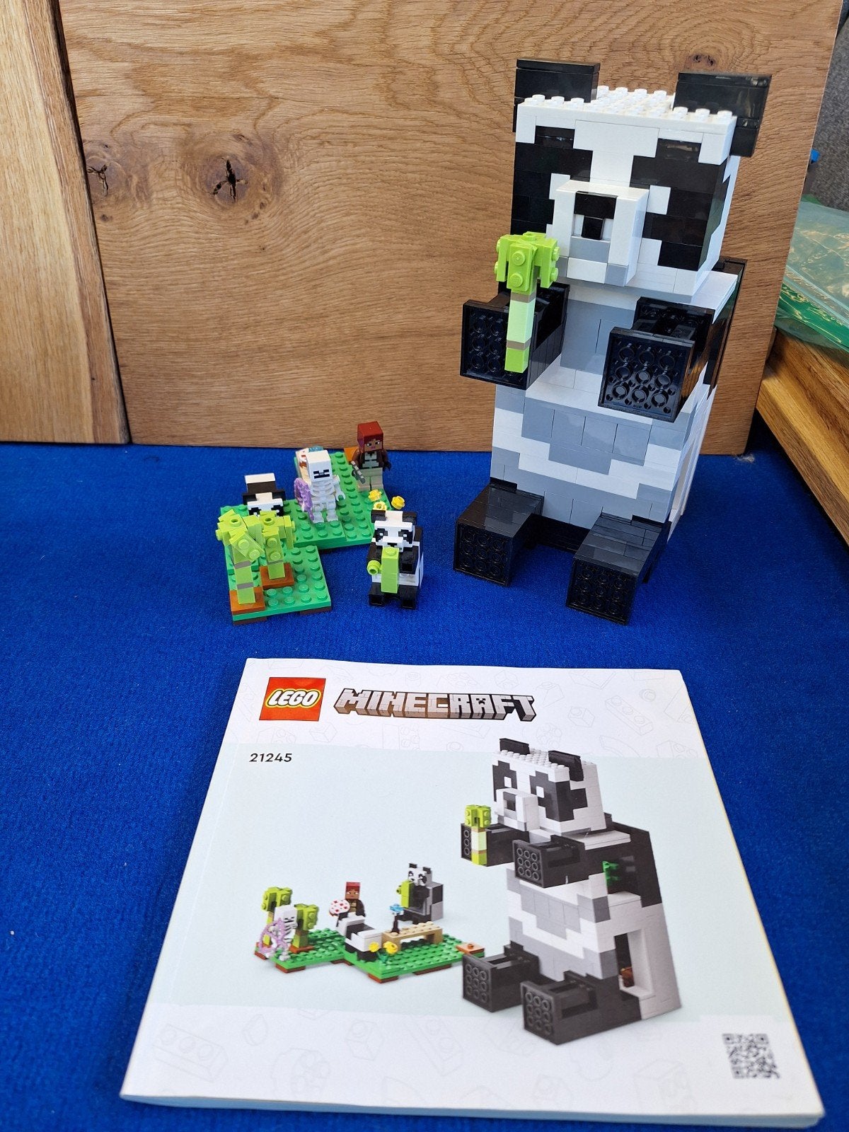 LEGO 21245 - Minecraft De Panda Opvang, Ophalen of Verzenden, Gebruikt