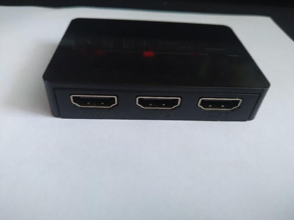Maxxter HDMI 3-poorts Switch, Audio, Tv en Foto, Ophalen of Verzenden, Zo goed als nieuw, Minder dan 2 meter, HDMI-kabel