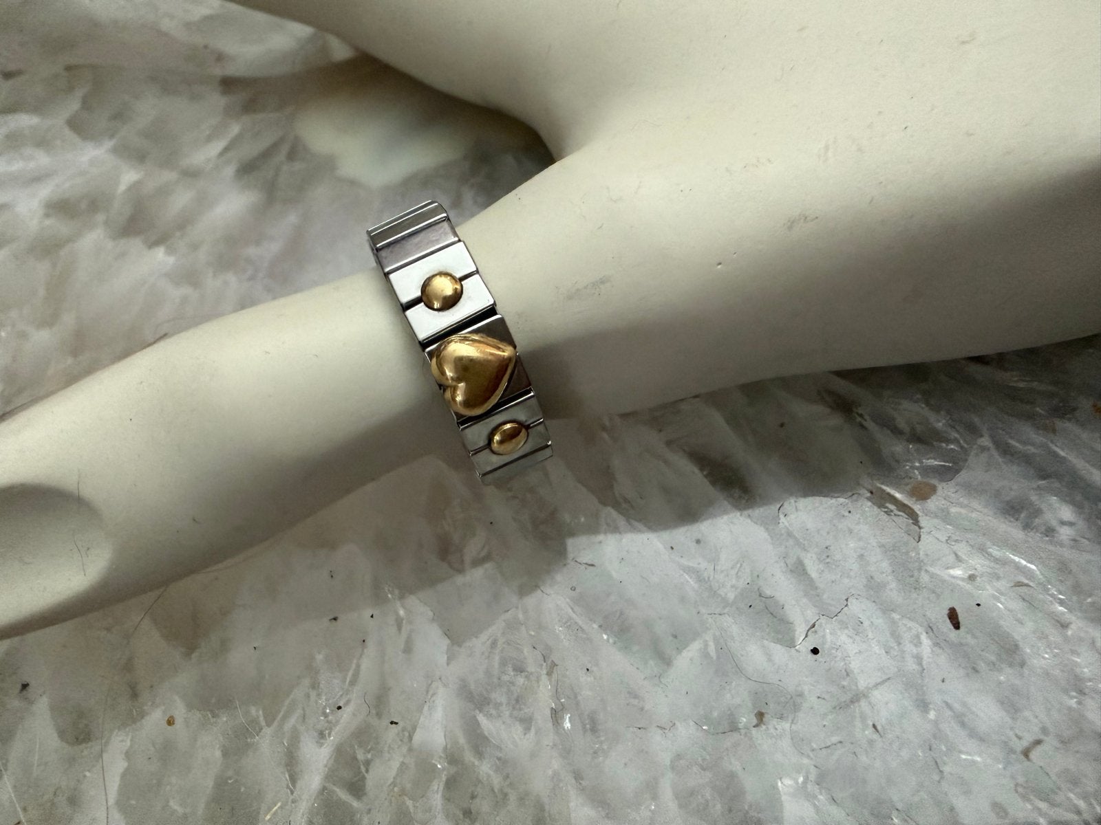 Nomination Ring 750 (18K) Gouden hart en bolletjes versierd., Gebruikt, IJzer of Staal, Ophalen of Verzenden, 17 tot 18