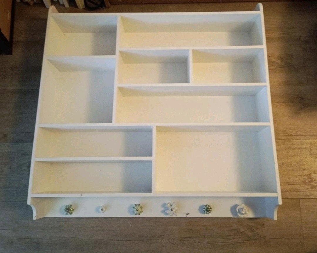 Grote Witte wandkast/ letterbak met diverse vakken, Huis en Inrichting, Ophalen