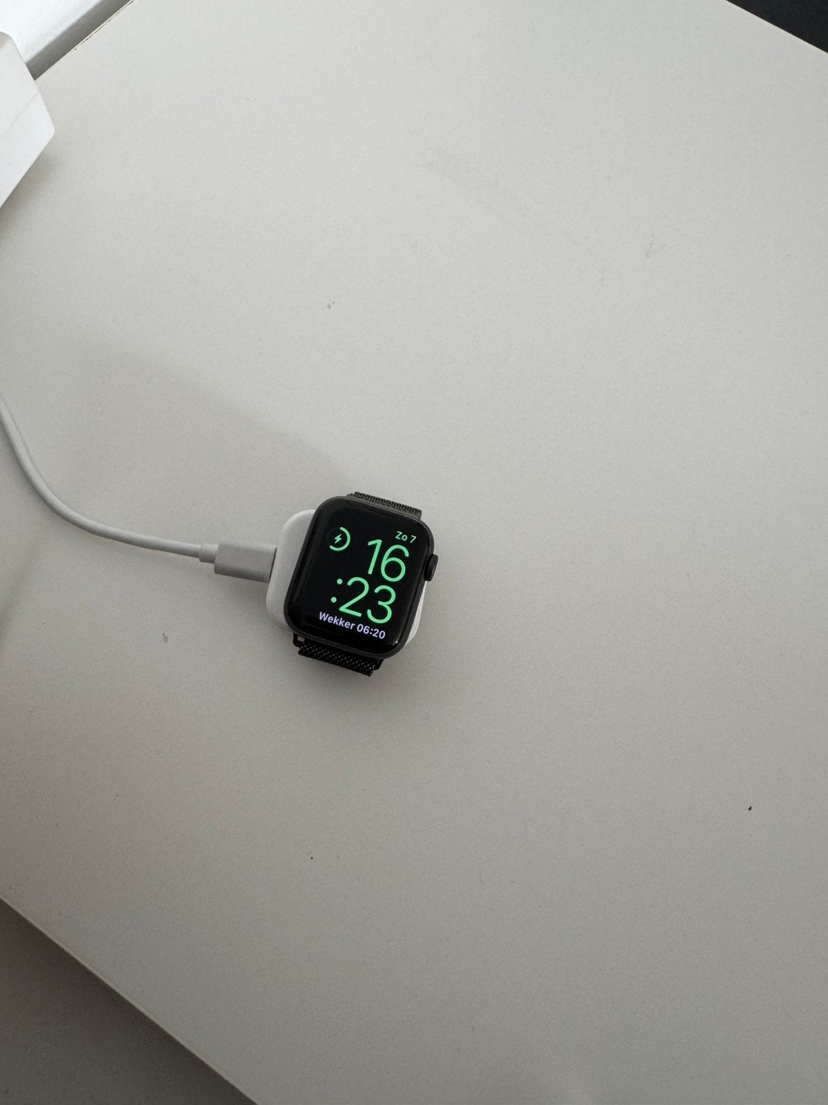 Apple Watch SE 2020 40mm GPS, Sieraden, Tassen en Uiterlijk, Smartwatches, Ophalen, Afstand, Zwart, IOS