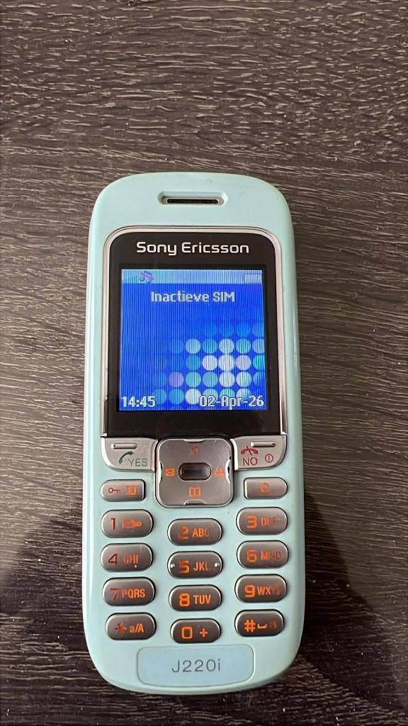 Sony Ericsson J220i, Telecommunicatie, Mobiele telefoons | Sony, Gebruikt, Overige modellen, Geen camera, Overige systemen