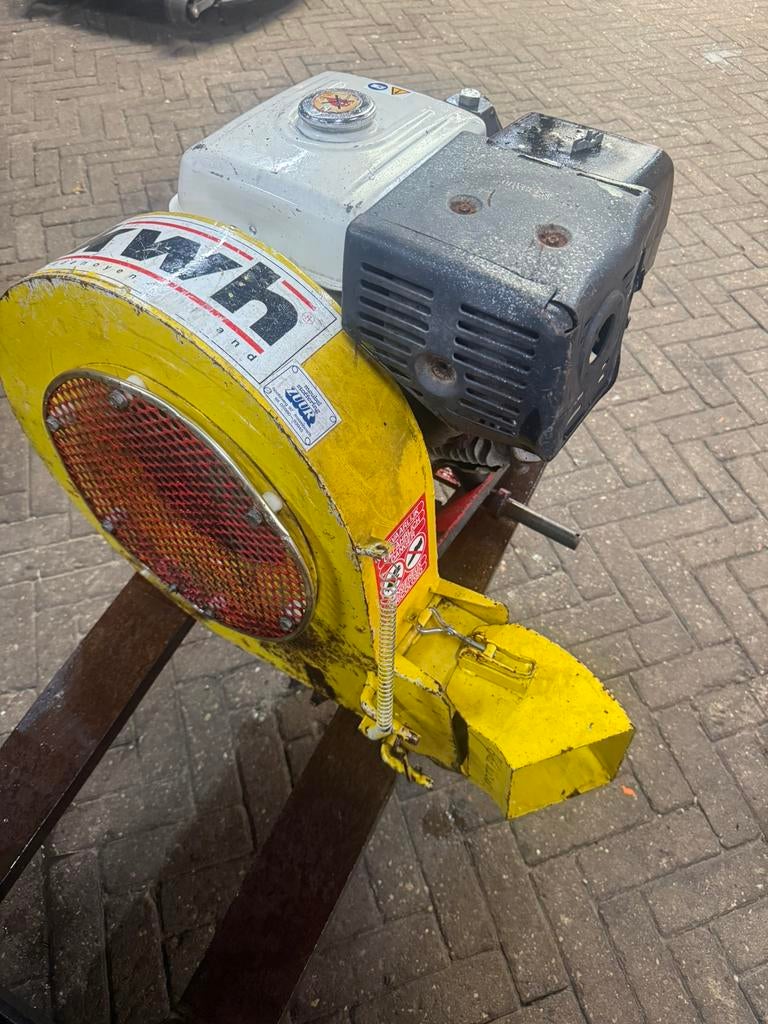 Kwh bladblazer kwh750 als aanbouwdeel te gebruiken, Ophalen of Verzenden, Benzine