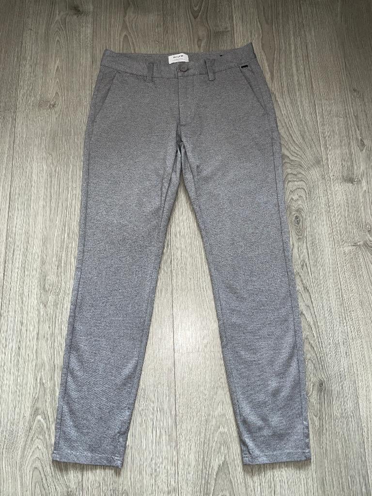 ONLY & SONS heren grijze jogger pantalon chino broek mt W31, Kleding | Heren, Broeken en Pantalons, Maat 48/50 (M), Ophalen of Verzenden
