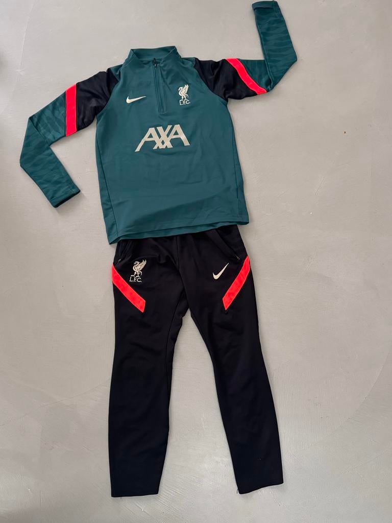 Liverpool trainingspak maat L (147-158)jasje broek maat M, Ophalen of Verzenden, Gebruikt, Jongen