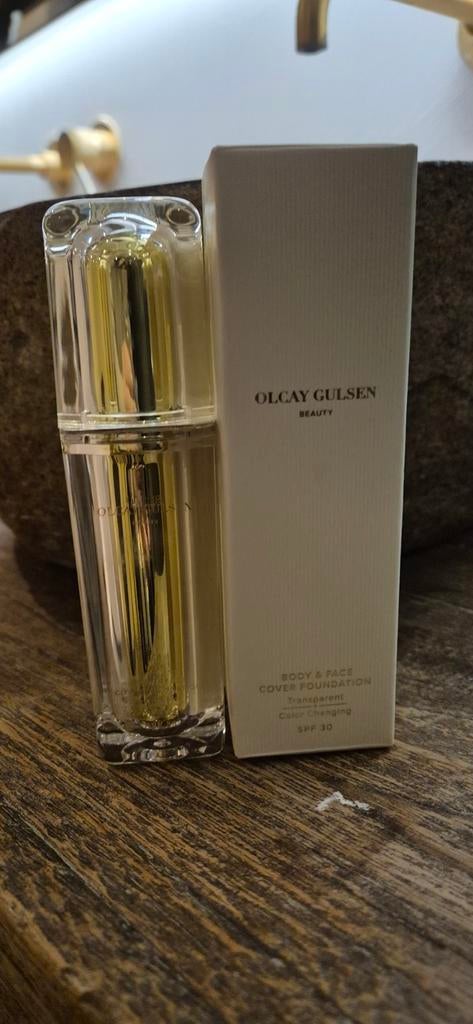 Olcay Gulsen Body & Face Foundation 30ml, Gehele gezicht, Beige, Nieuw, Ophalen of Verzenden