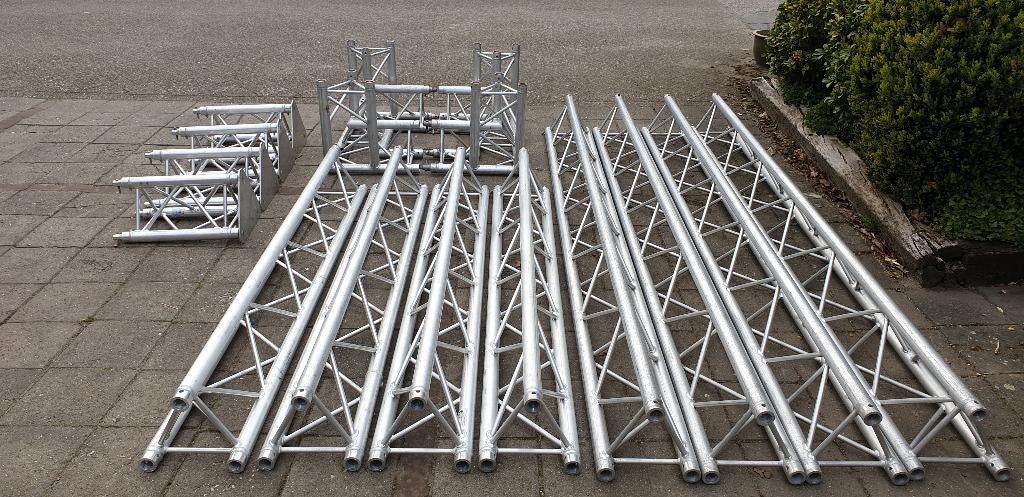 Ruim 400 meter Prolyte truss X30D & H30D lengtes en hoeken, Ophalen, -, -, -