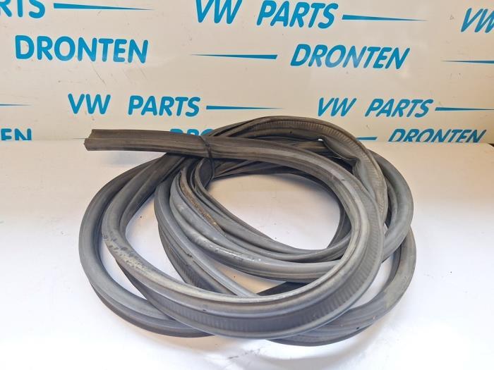Achterkleprubber van een Volkswagen Transporter, Gebruikt, -, -, -