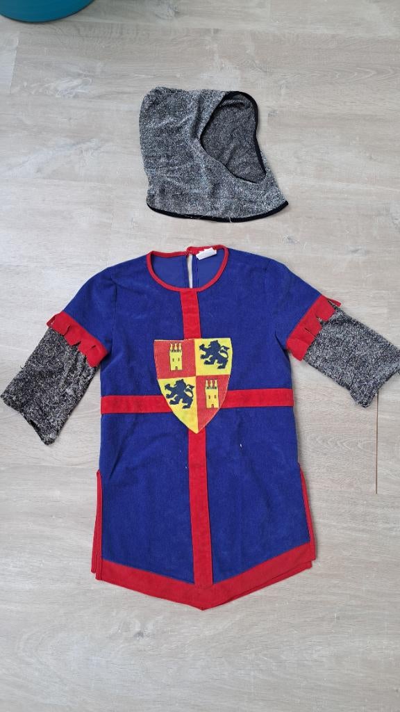 Ridderpak carnaval, Kinderen en Baby's, Carnavalskleding en Verkleedspullen, Ophalen of Verzenden, Gebruikt, 110 t/m 116, Jongen of Meisje