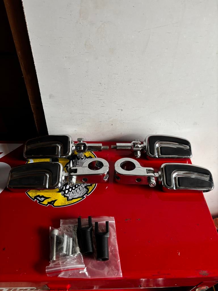 Harley davidson airflow voetsteunen, Motoren, Ophalen of Verzenden