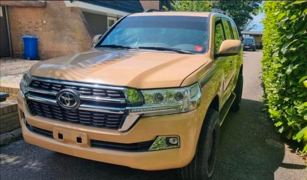 Foto 8 van Toyota Landcruiser V8 Petrol 4.7L unieke Youngtimer