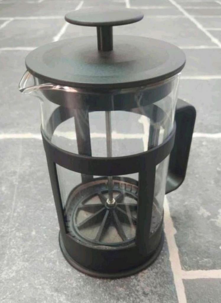 Koffiezetapparaat en theemaker (10B x 22H), NIEUW!, Gemalen koffie, Ophalen of Verzenden, 4 tot 10 kopjes, Koffiemachine
