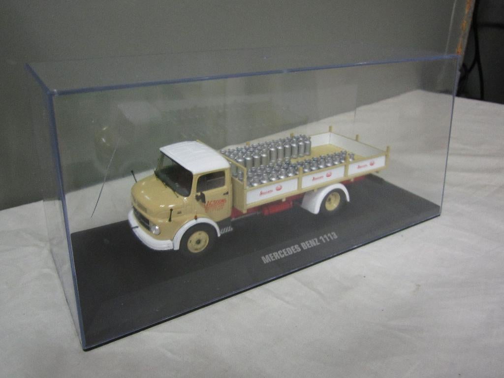 MELK TRANSPORT VRACHT WAGEN, Hobby en Vrije tijd, Modelauto's | 1:43, Ophalen of Verzenden, Tractor of Landbouw, Matchbox