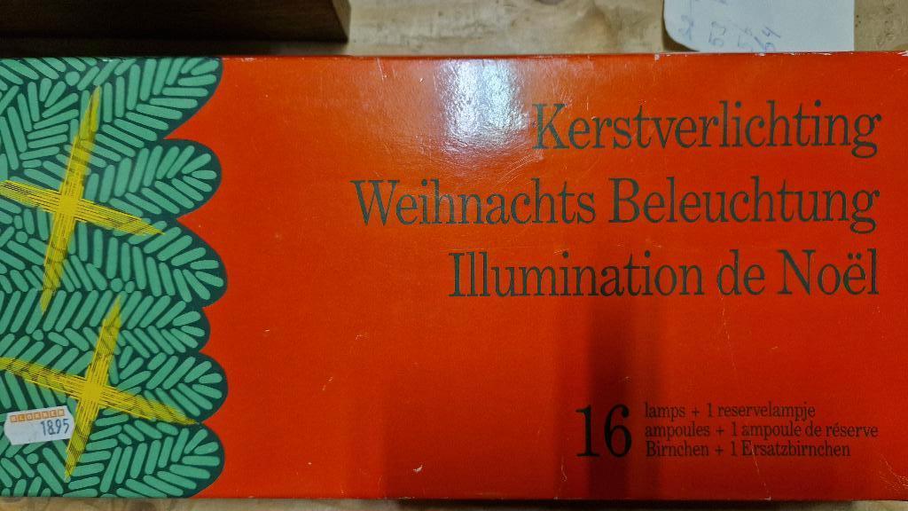 vintage kerstverlichting en boomversiering, Diversen, Kerst, Ophalen of Verzenden, Zo goed als nieuw