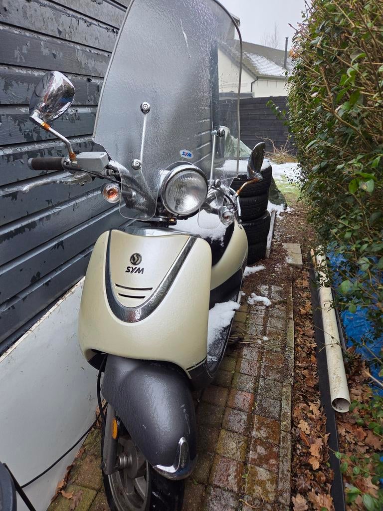 Sym allo scooter