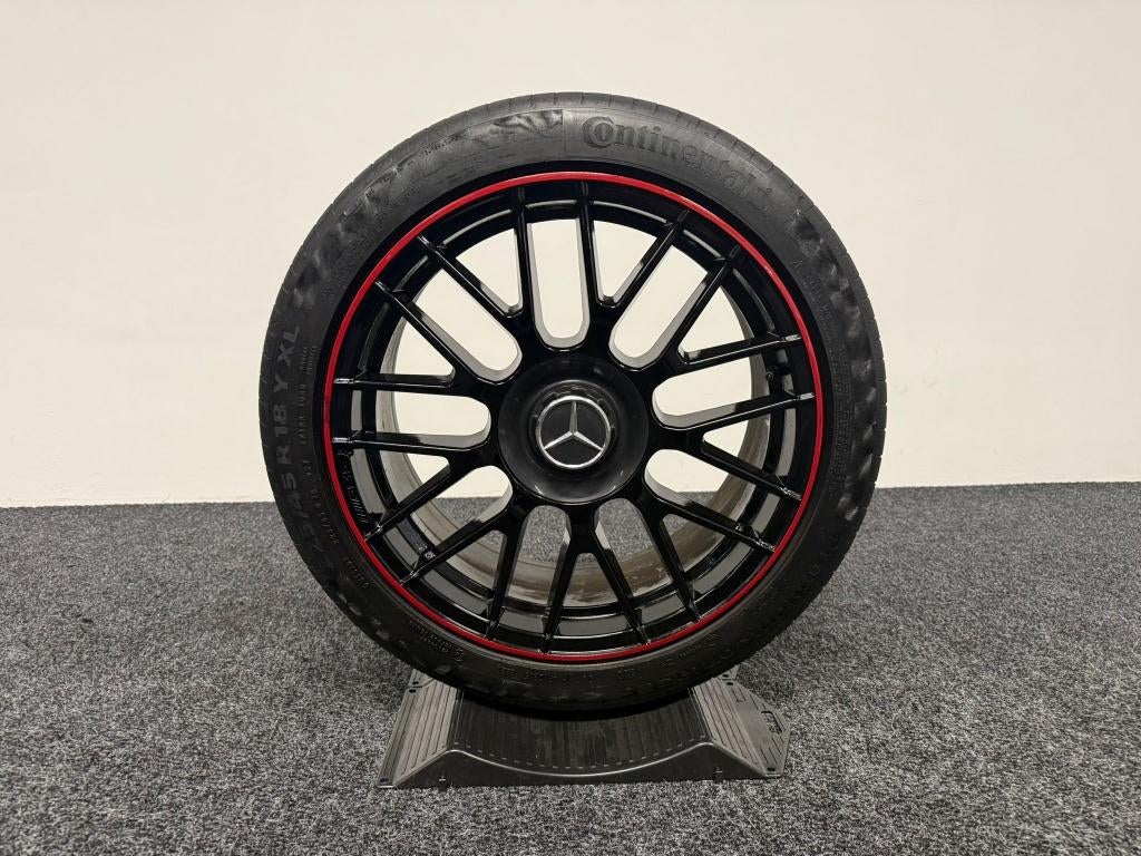 Mercedes AMG Look C-klasse breedset 245/40R18 TPMS, Ophalen, 18 inch, Banden en Velgen, Personenwagen