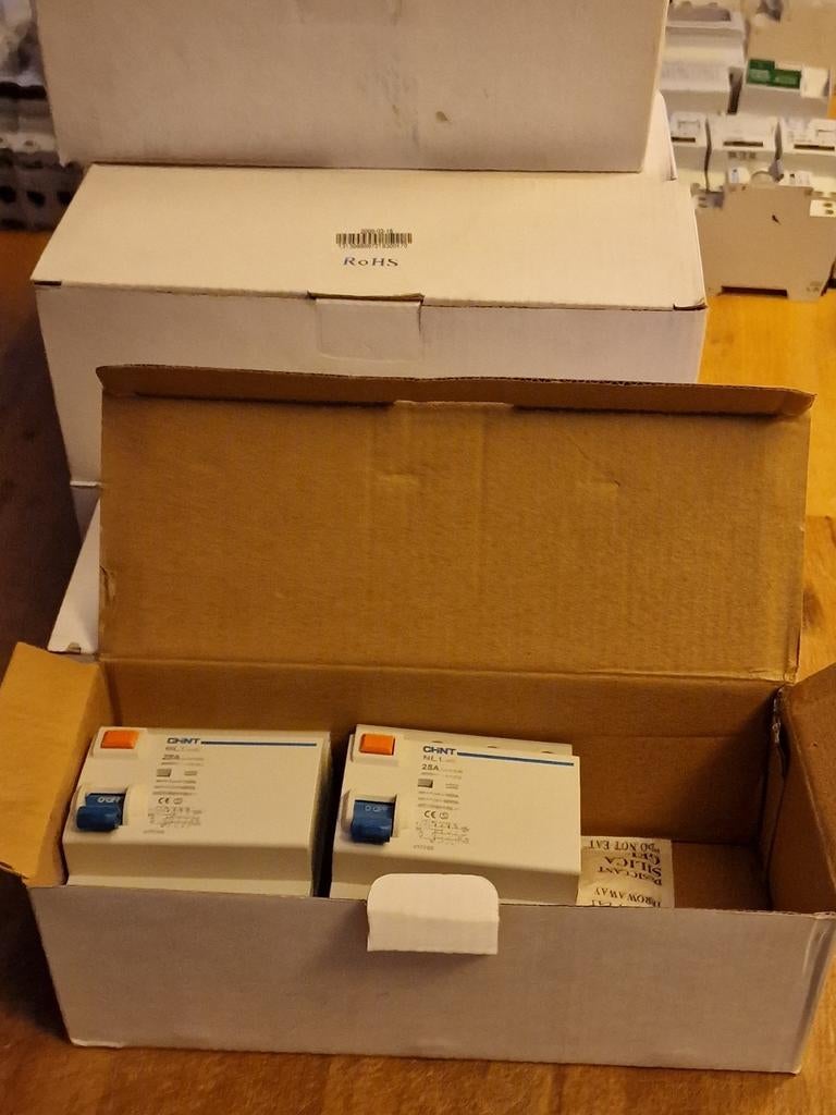 Nieuw Chint aardlekschakelaar 25A 30mA NL1-63,  6st beschik, Ophalen of Verzenden, Nieuw, Overige typen