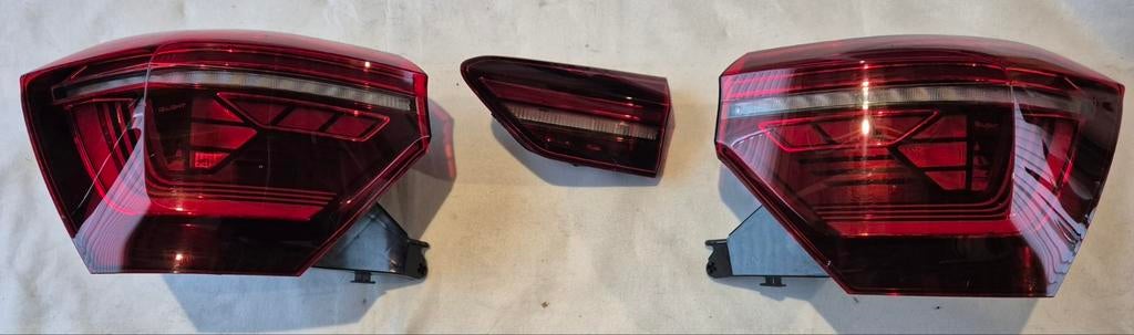3 STUKS  395€ 2G VW POLO IQ ACHTERLICHTEN ORIGINEEL VW, Ophalen of Verzenden, Volkswagen