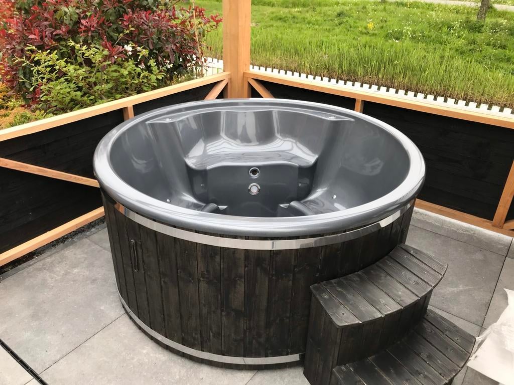 Nieuwe Hottub houtgestookt hot tub luchtjets bubbelbad, Ophalen, Nieuw, Trap, Vast