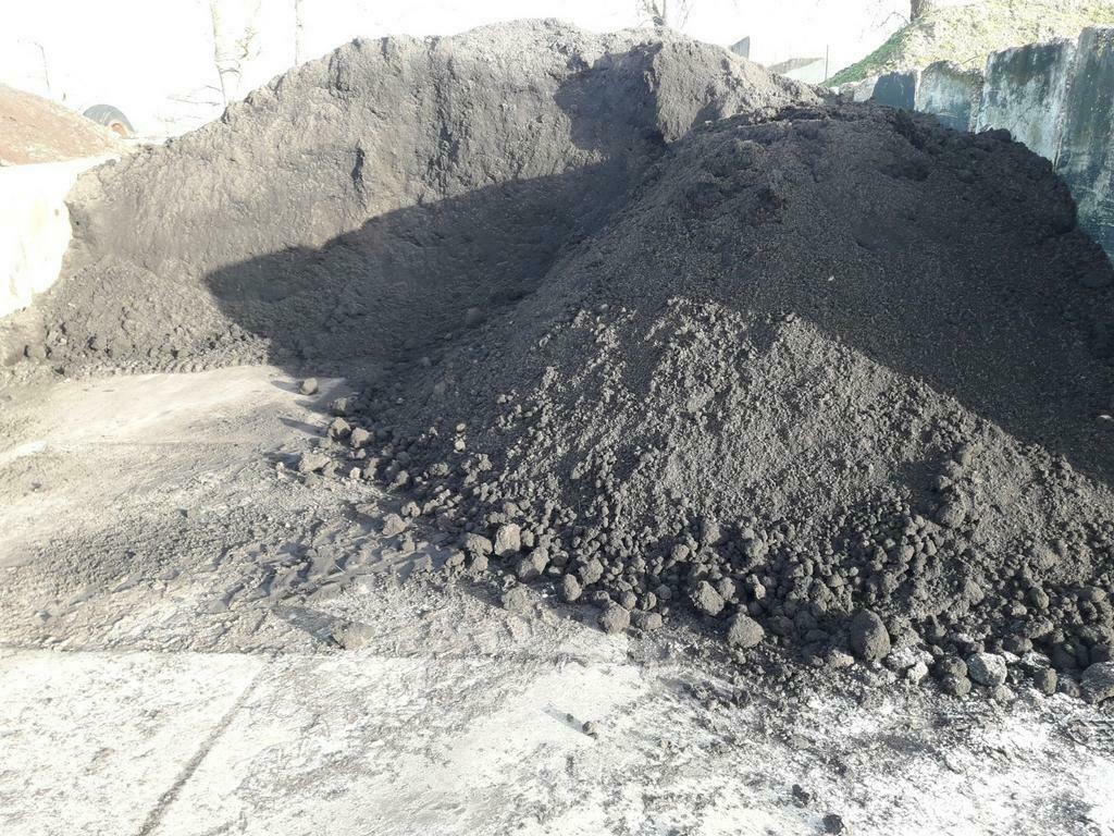 Gezeefde bemeste teelaarde, keurcompost gezeefd tuinturf., Tuin en Terras, Ophalen, Zo goed als nieuw