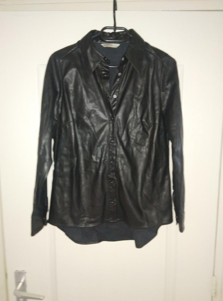 Damesblouse nepleer merk stradivarius mt s, Kleding | Dames, Ophalen of Verzenden, Zo goed als nieuw, Maat 38/40 (M)