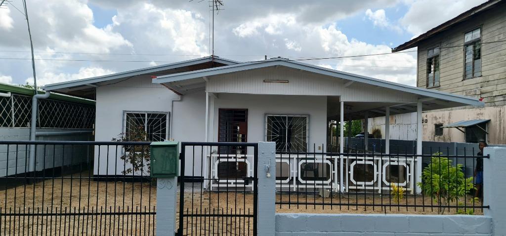 Vakantiehuis te huur Suriname. TOP LOCATIE, Vakantie, Vakantiehuizen | Amerika, Landelijk, Eigenaar, Wasmachine, 6 personen