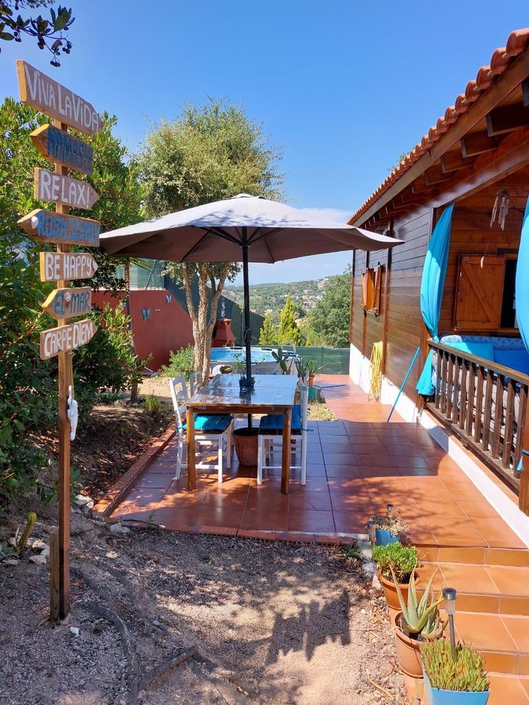 Vrijstaand, zon, privacy, zwembad, NL-Tv, WiFi, 5km van zee!, Tv, 2 slaapkamers, In bergen of heuvels, Costa Brava