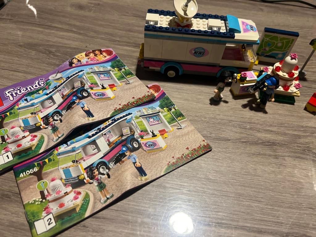 Lego Friends Heartlake Nieuwsbus 41056, Kinderen en Baby's, Speelgoed | Duplo en Lego, Ophalen of Verzenden, Zo goed als nieuw