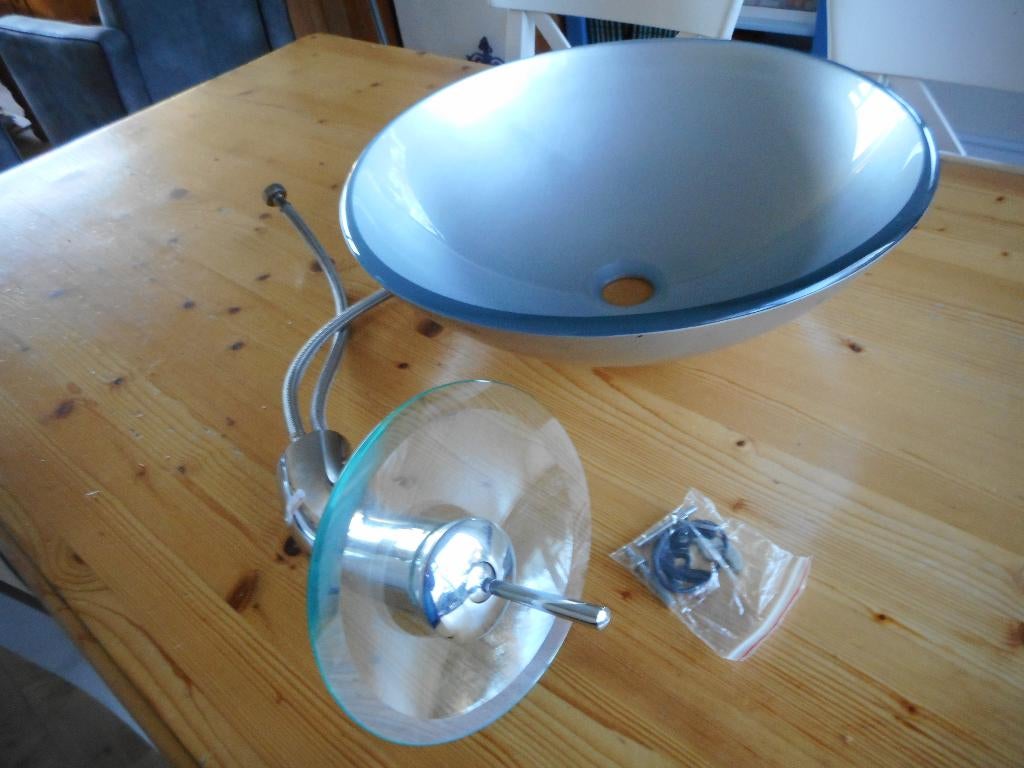 zilveren glazen waskom met hoge watervalkraan, Sanitair-online.eu, Rolisa25@gmail.com, Nieuw, Ophalen of Verzenden