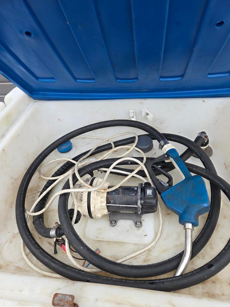 Adblue tank 430 ltr met 12v pomp, Ophalen of Verzenden, Gewasbescherming en Bemesting