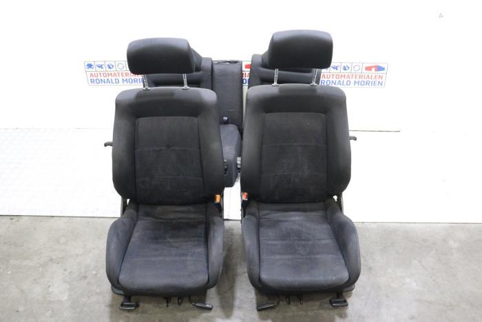 Bekleding Set (compleet) van een Volkswagen Corrado (Corrado, Auto-onderdelen, Interieur en Bekleding, Volkswagen, Gebruikt, 12 maanden garantie