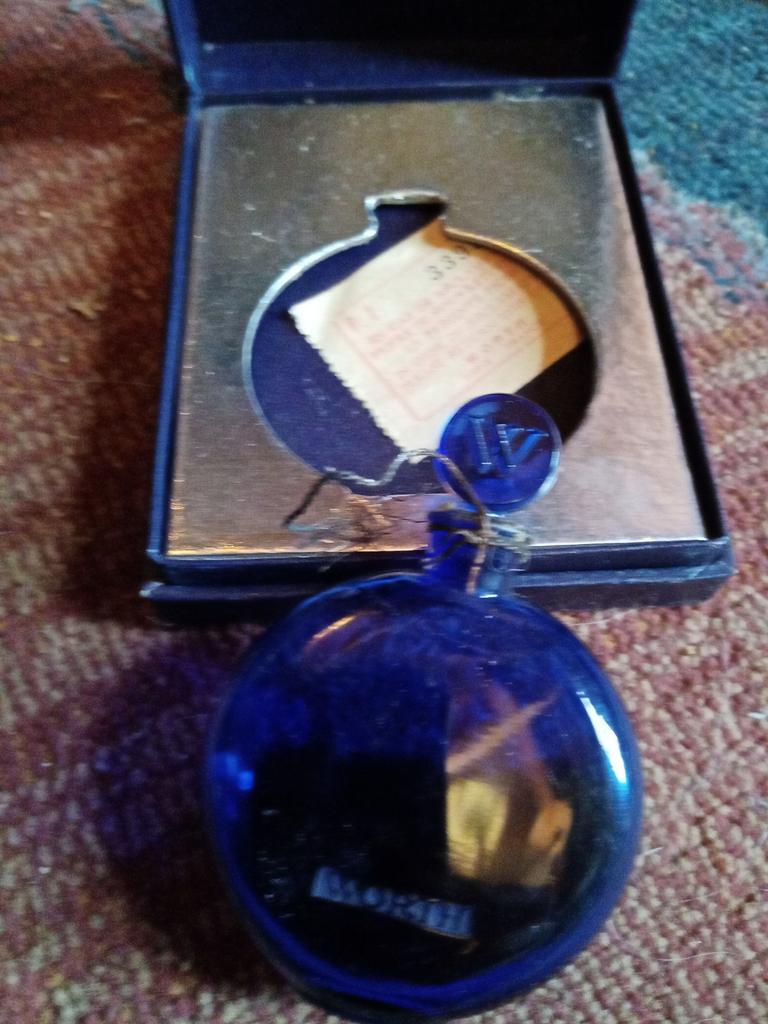 Lalique Parfumfles in Originele Verpakking, Ophalen of Verzenden, Zo goed als nieuw