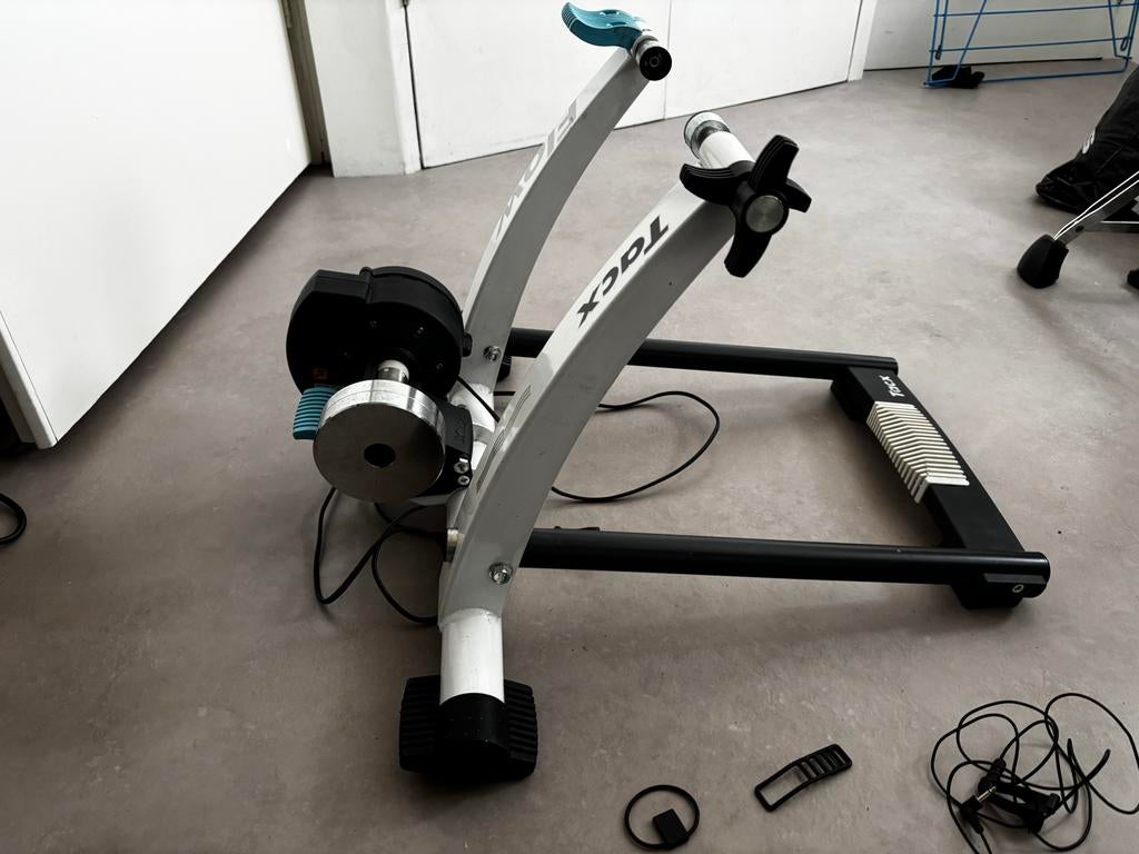 Tacx Flow Fietstrainer met Stuurcomputer, Sport en Fitness, Wielrennen, Ophalen of Verzenden, Gebruikt, Overige typen