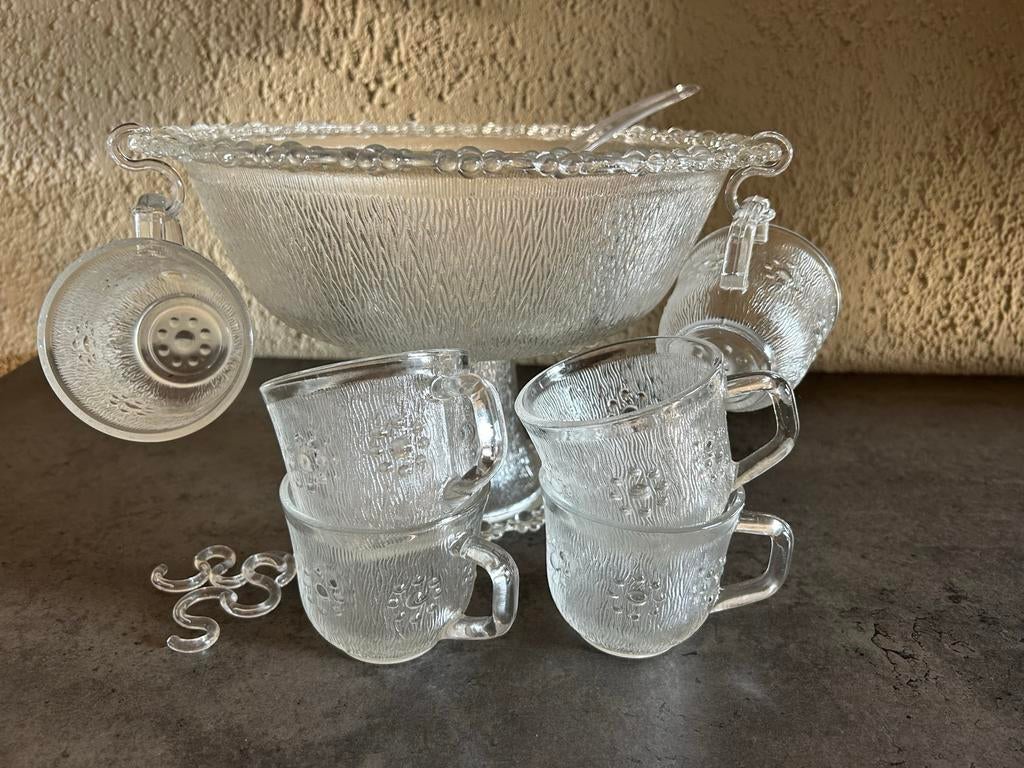 Mooi bowlstel - zo goed als nieuw!, Huis en Inrichting, Keuken | Servies, Ophalen, Kom(men), Overige stijlen, Glas