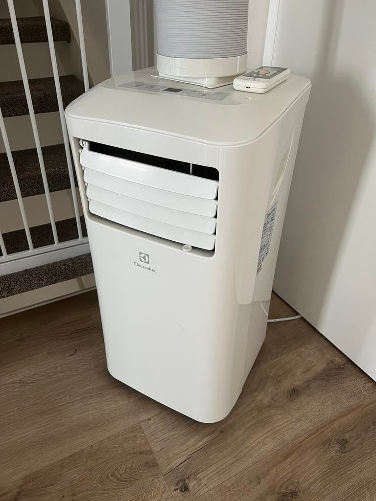 Mobiele Airco in Goede Staat, Ophalen, Gebruikt, Minder dan 60 m³, Koelen en Ontvochtigen