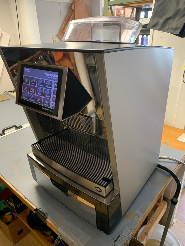 Thermoplan Black&White one koffiemachine, Witgoed en Apparatuur, Koffiezetapparaten, Ophalen, Gebruikt, Koffiemachine