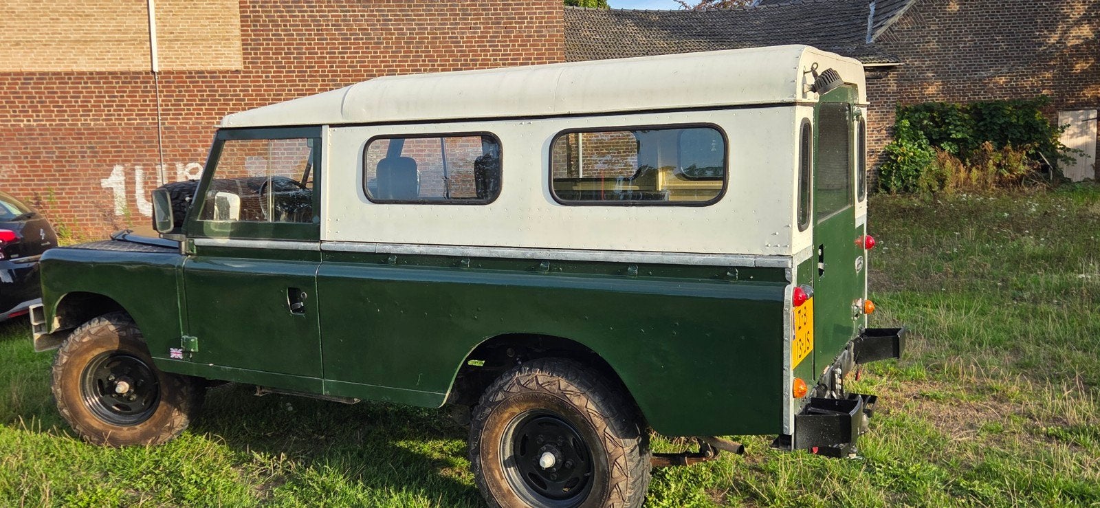 Land Rover 109 series 3, belastingvrij, foto 2