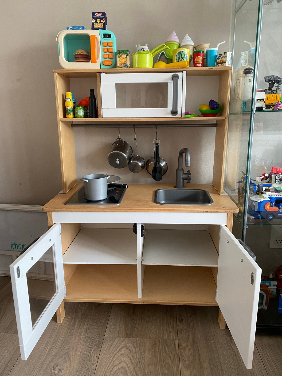 Houten kinderkeuken met accessoires (kookplaat defect), Ophalen, Gebruikt, Hout, Speelkeuken