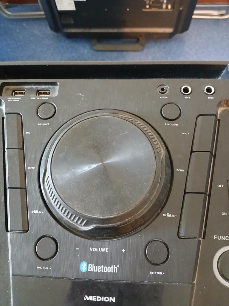 Medion Bluetooth Party Speaker met USB en Microfoon, Ophalen