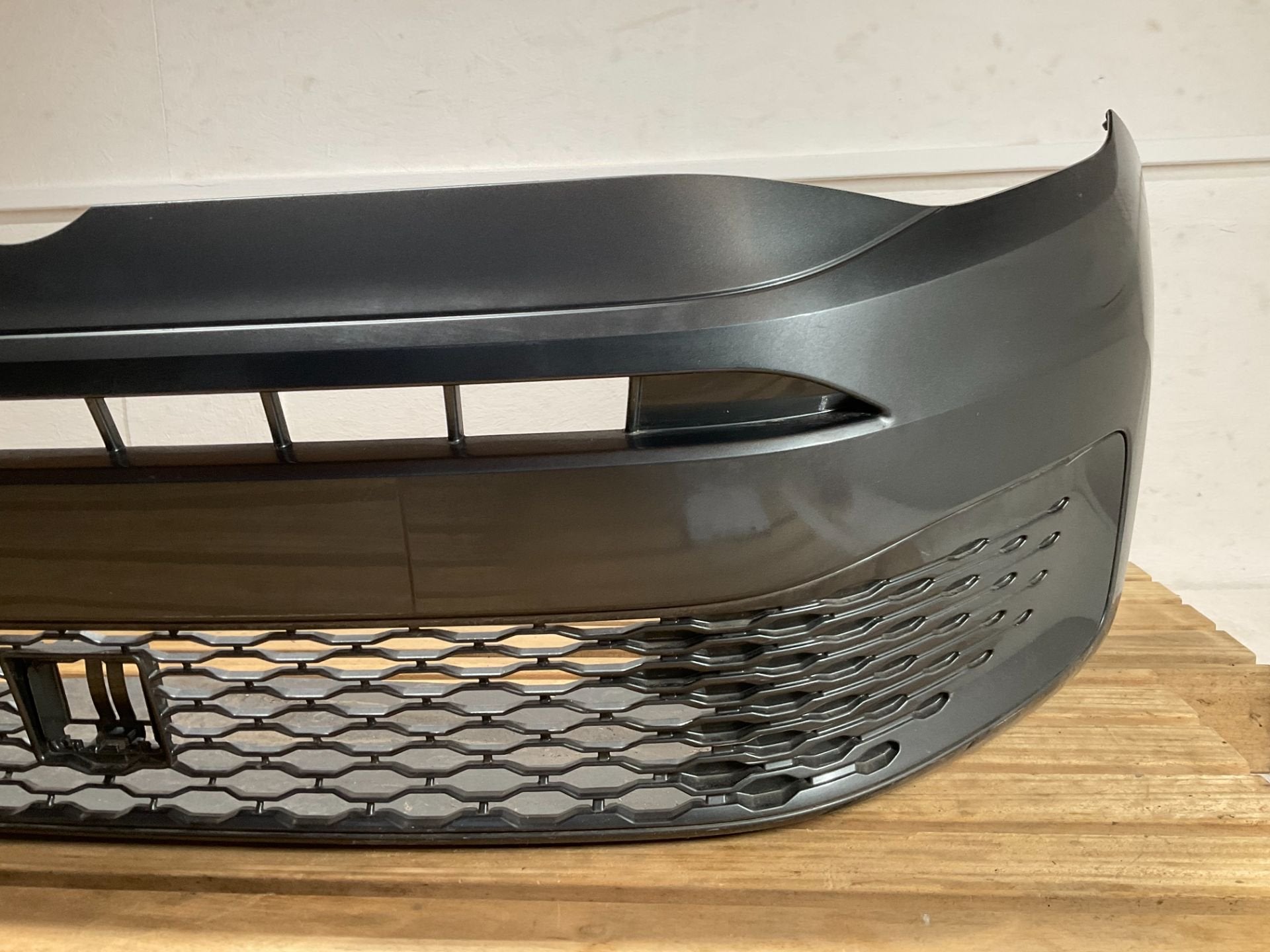 Bumper Volkswagen CADDY 2K7 2K7807221A 2021-2025 Voorbumper, Gebruikt, Volkswagen AG, Bumper, Berliner Ring 2
38440  Wolfsburg, DE