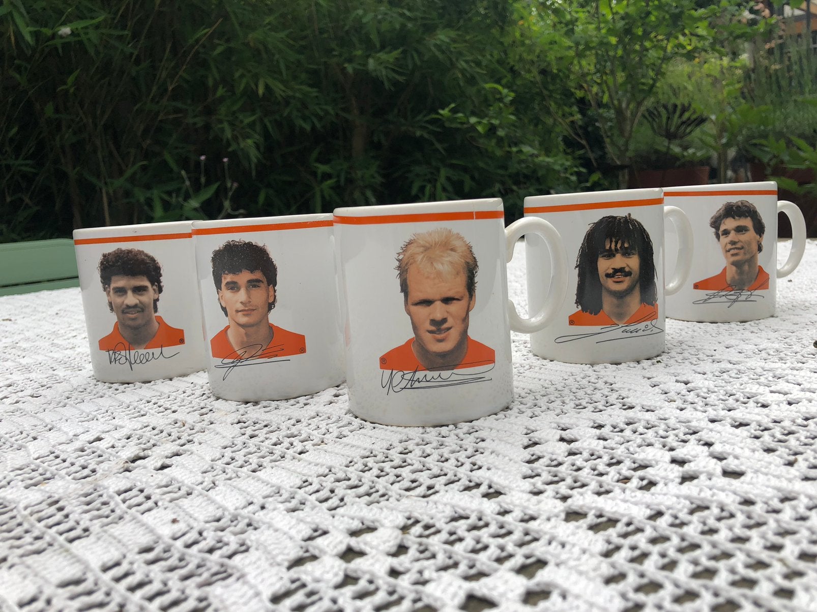 Van EK 1988 naar WK 2026 mokken, Ophalen, Overige typen