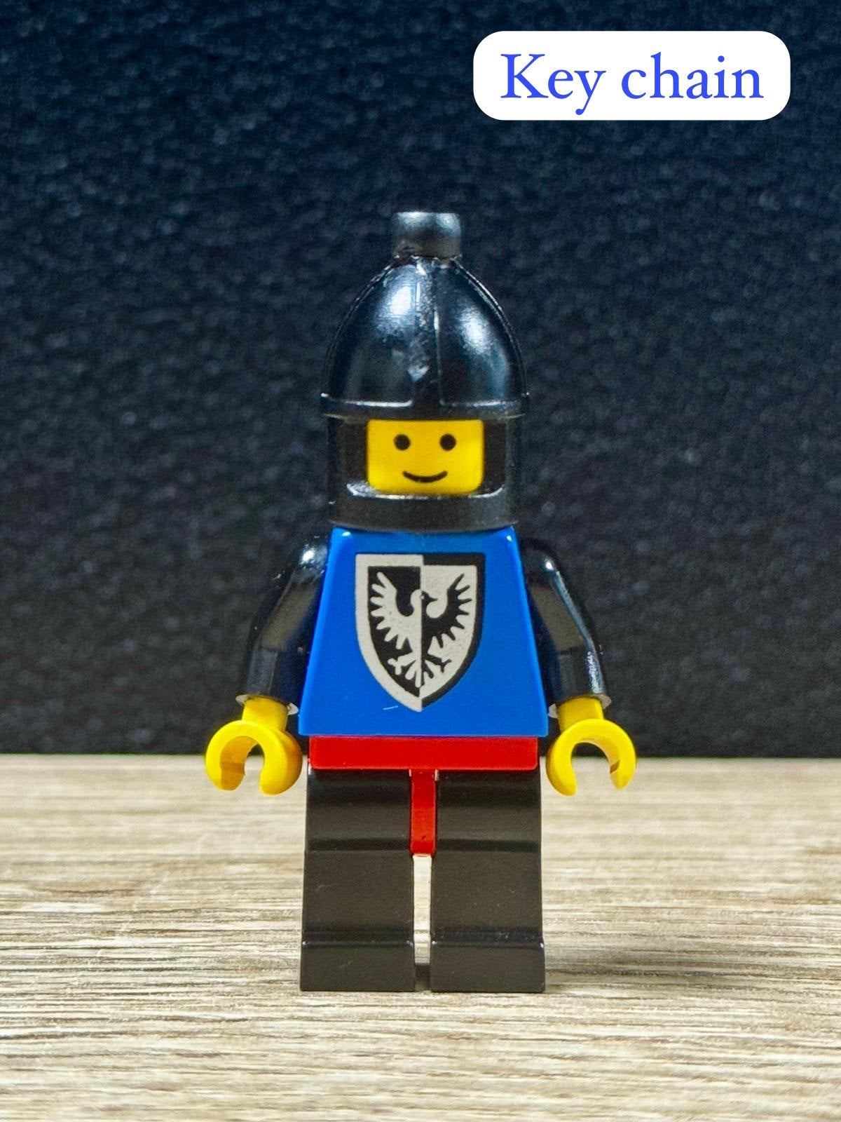 LEGO Sleutelhanger KC020 “Black Falcon (Red Hips) Key Chain”, Lego, Ophalen of Verzenden, Zo goed als nieuw, Sleutelhanger