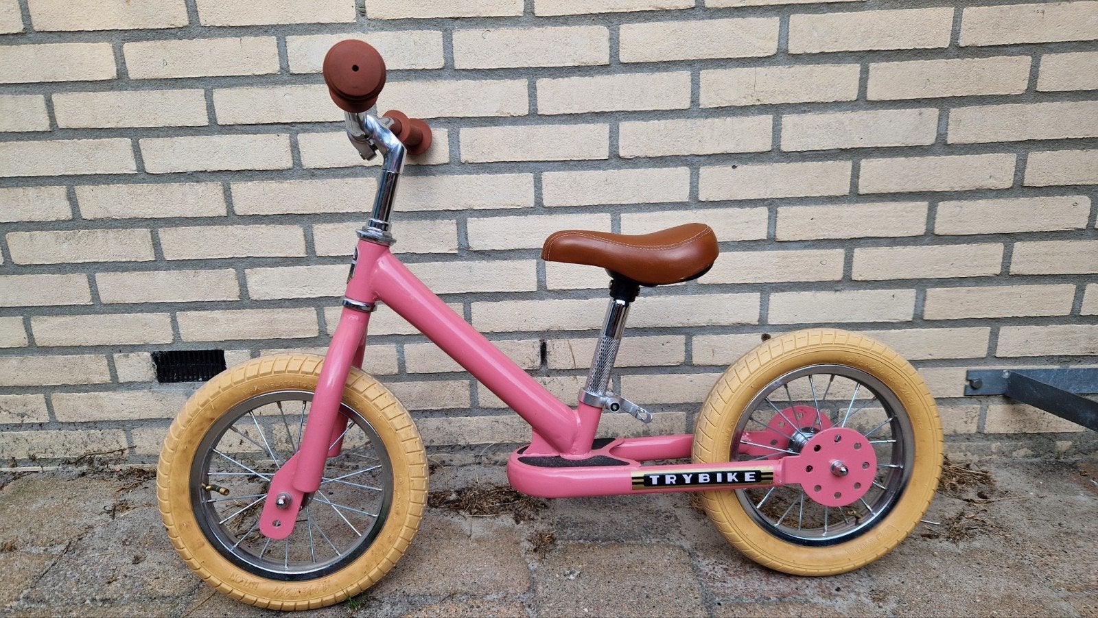 Trybike roze -  weinig gebruikt, Fietsen en Brommers, Fietsen | Kinderfietsjes, Ophalen, Zo goed als nieuw, Minder dan 16 inch