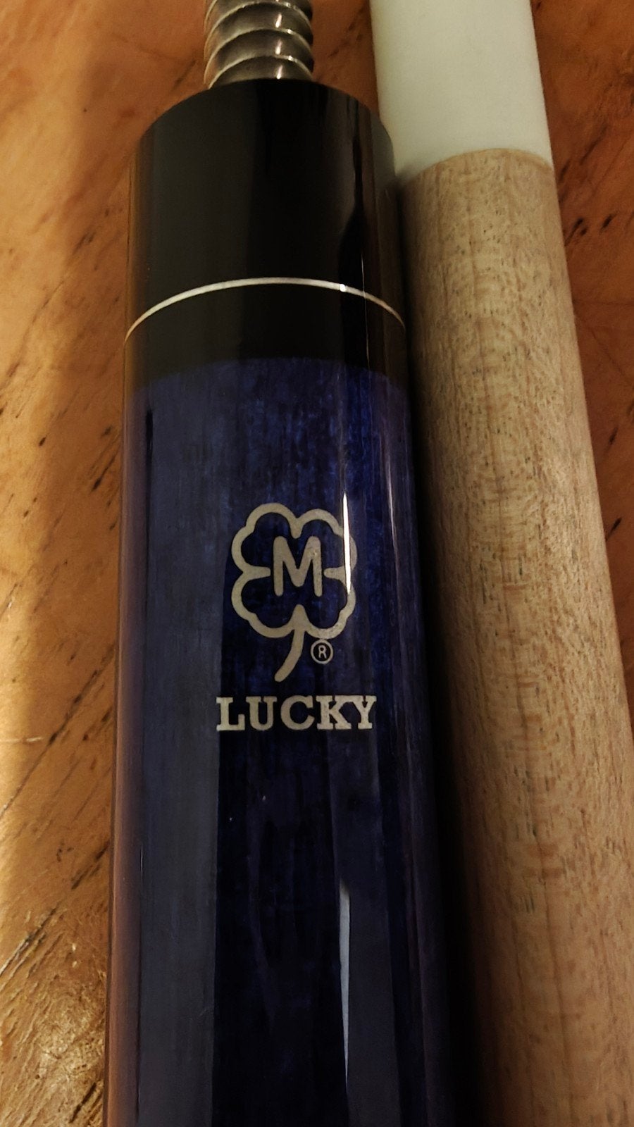 McDermott Lucky L2 Poolkeu 19oz met accessoires, Sport en Fitness, Ophalen of Verzenden, Zo goed als nieuw, Keu of Ballen