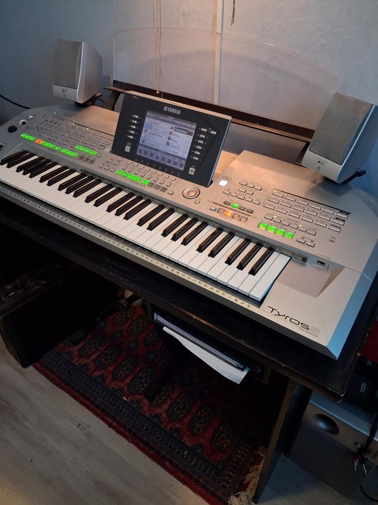Yamaha Tyros 2 Keyboard met ingebouwde harde schijf, Ophalen, Gebruikt, 61 toetsen, Yamaha