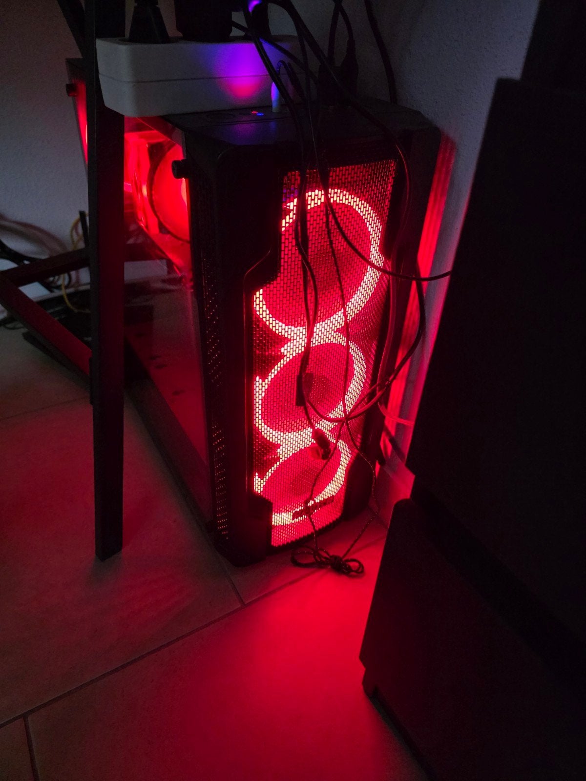 Budget gaming pc., Gebruikt, SSD, 1 TB, Intel Core i3