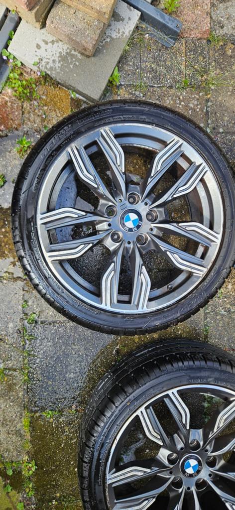 18 inch BMW velgen set 5x120 met goede banden, Auto-onderdelen, Banden en Velgen, Ophalen, 18 inch, 235 mm, Zomerbanden
